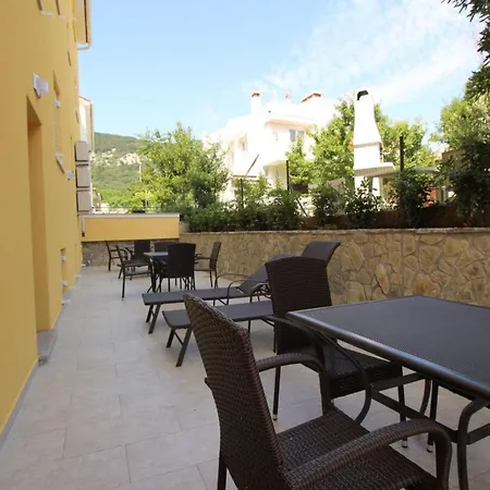 Apartamento Gemuetliche In Mit Gemeinsamem Pool Und Grill By Interhome *