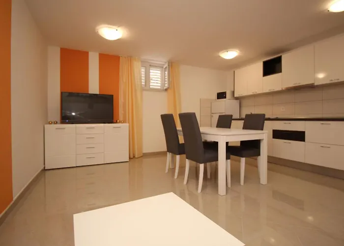 公寓 Gemuetliche In Mit Gemeinsamem Pool Und Grill By Interhome *