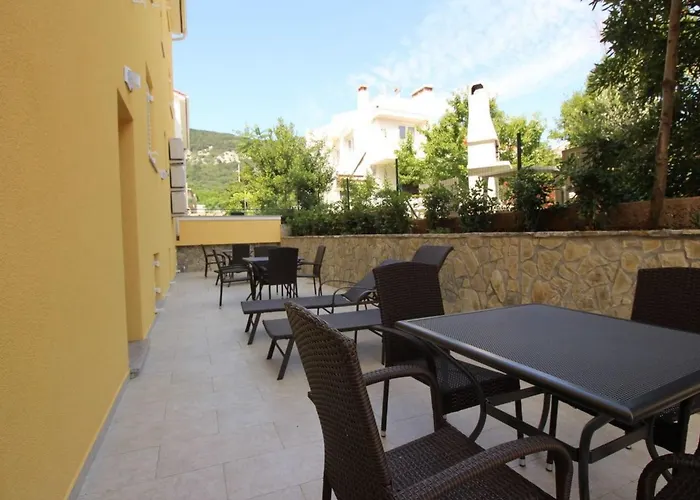 公寓 Gemuetliche In Mit Gemeinsamem Pool Und Grill By Interhome *