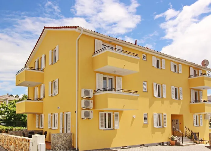 Gemuetliche In Mit Gemeinsamem Pool Und Grill By Interhome Апартаменты *